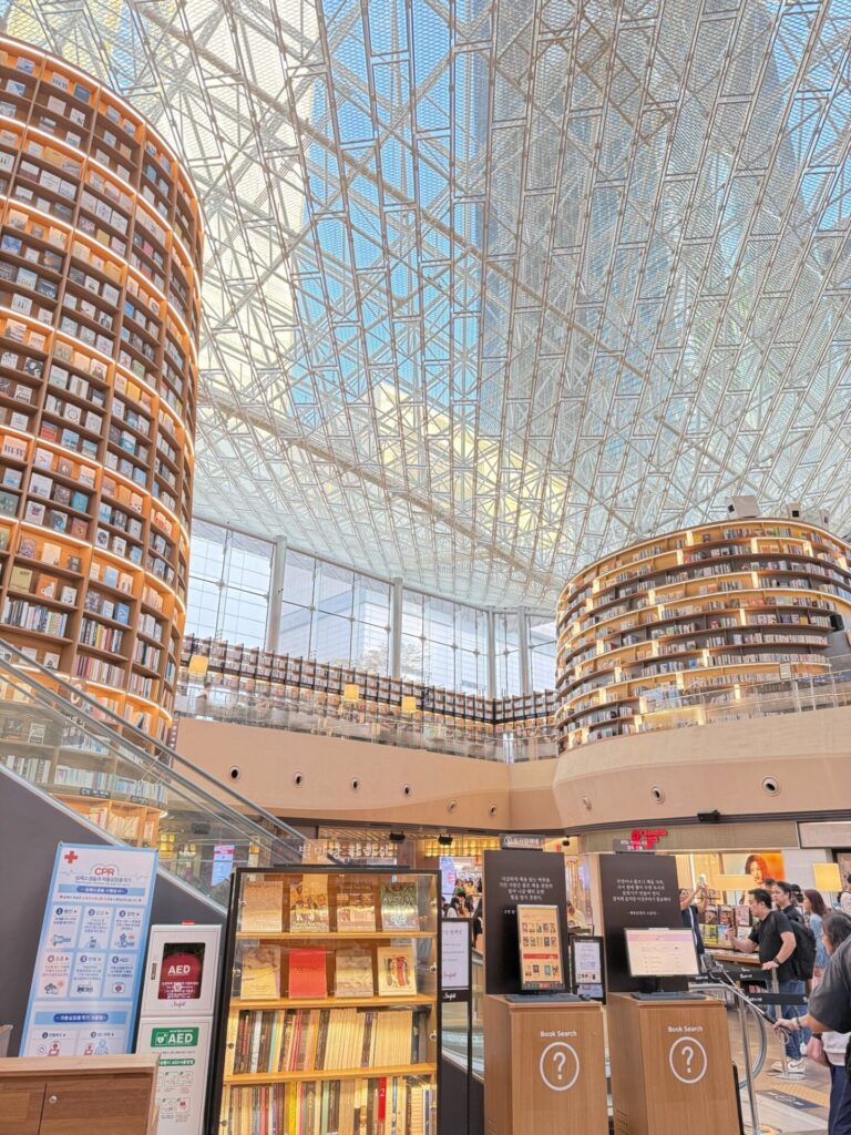 COEXモールのピョルマダン図書館