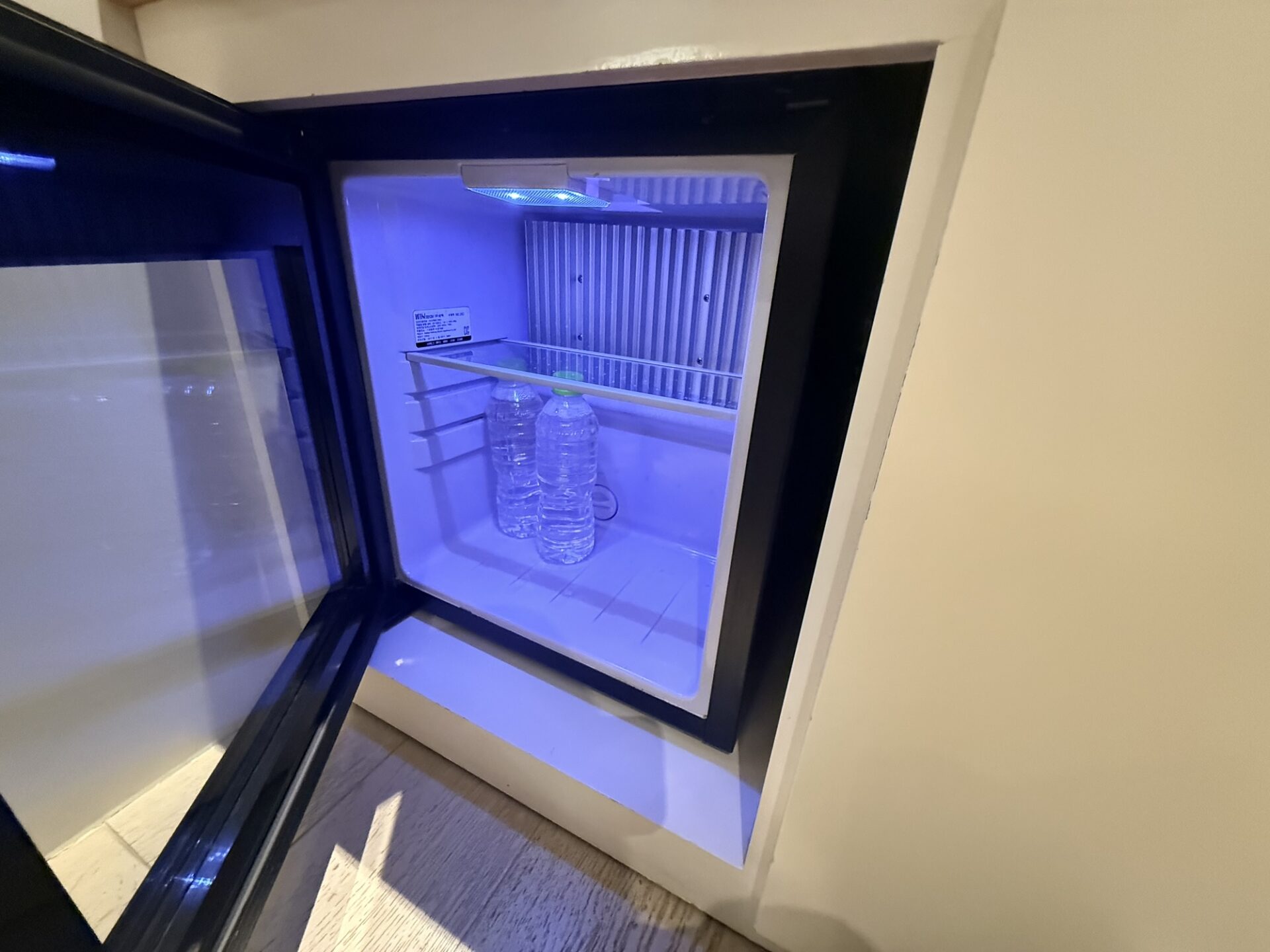 Cont Hotel釜山の客室にあるミニ冷蔵庫